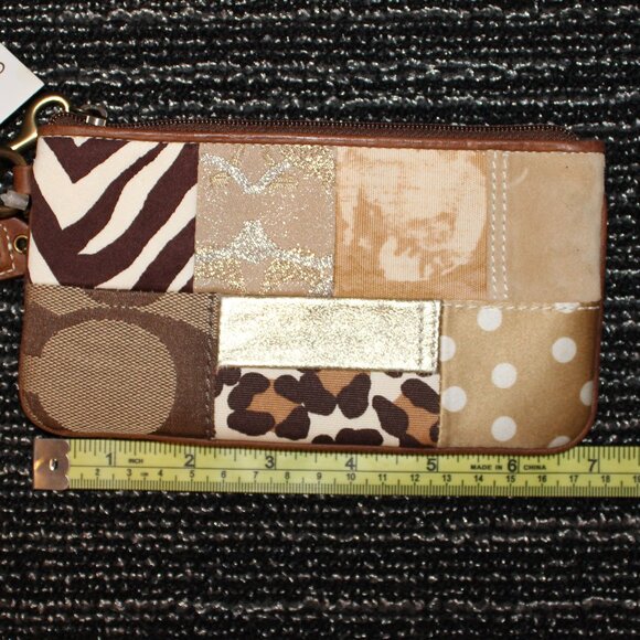Coach vintage Patchwork Wristlet (NWT) - Picture 3 of 5